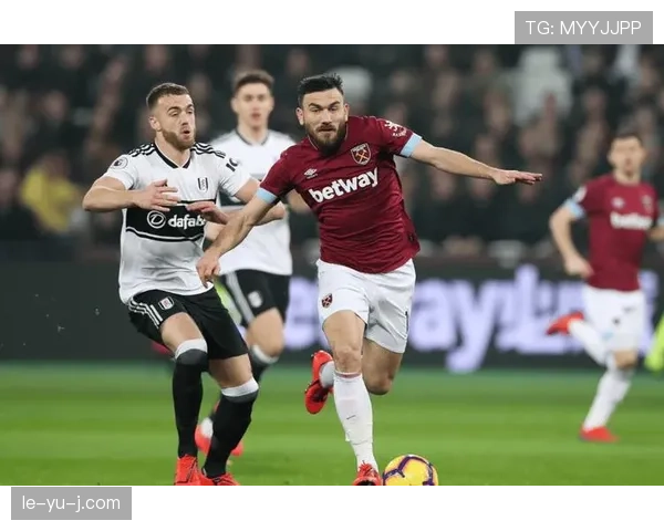 纽卡斯尔联定位球制胜，战术成效引热议